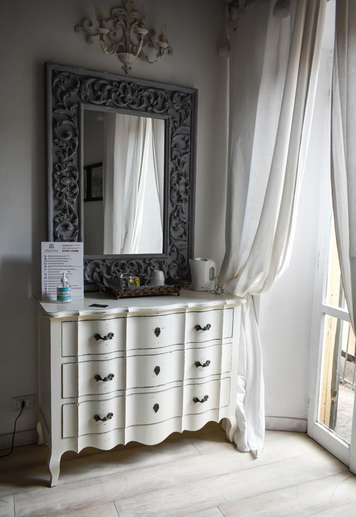 Le Stanze Del Cardinale Bed & Breakfast ปาเวีย ภายนอก รูปภาพ